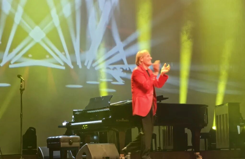 時(shí)光的琴鍵，與理查德·克萊德曼重逢在浪漫的旋律之海！